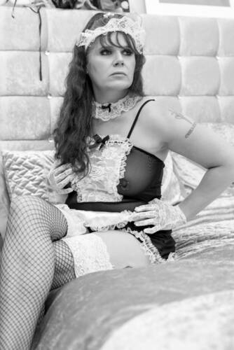 model Knotti3Ang31L uncategorized modelling photo taken by @Unicorn_Ghost