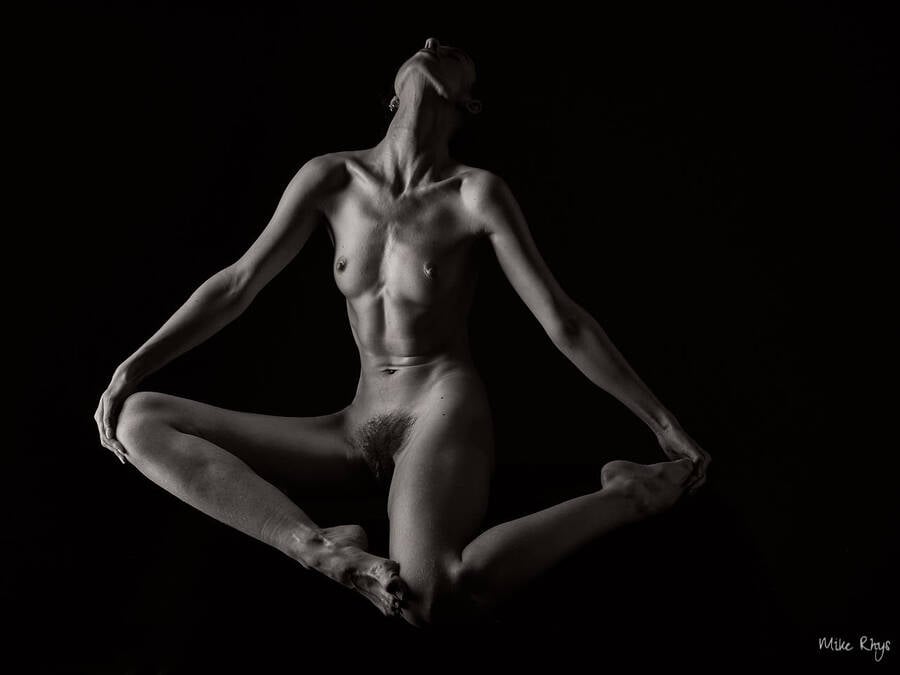 photographer MikeRhys art nude modelling photo