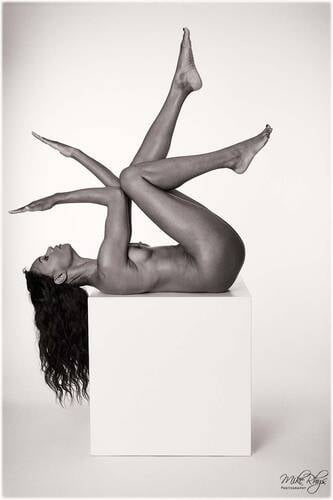 photographer MikeRhys art nude modelling photo with Not on AdultFolio
