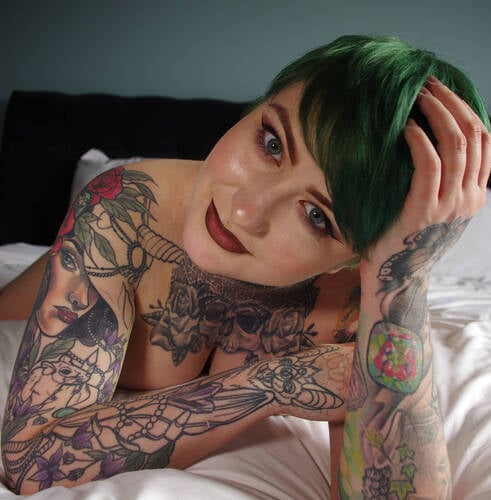 photographer martinjames glamour modelling photo with Not on AdultFolio