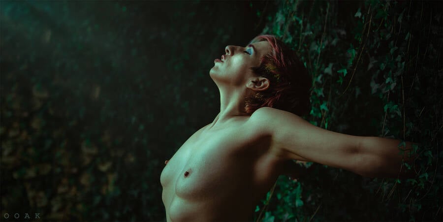 model Mog art nude modelling photo taken by Ooak