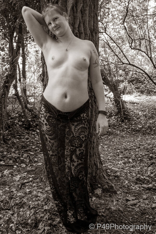 photographer P49Photography topless modelling photo with @Electria