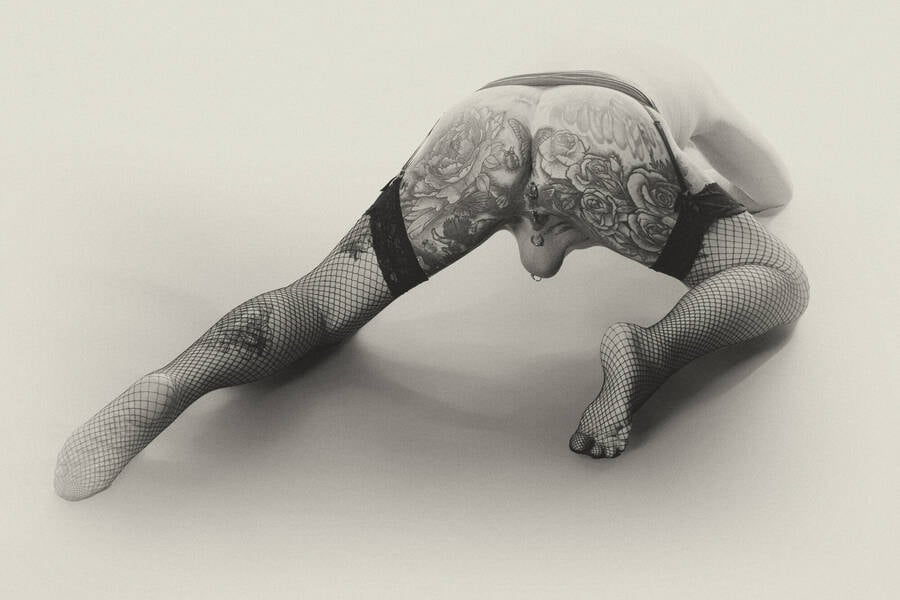model TattooedSub art nude modelling photo taken at Studio taken by @Anonman