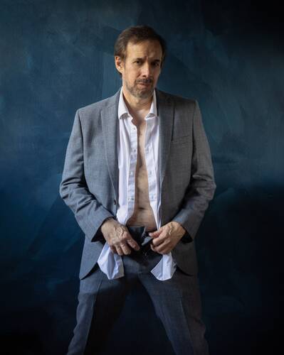 model Geoff R glamour modelling photo taken by @MenArt