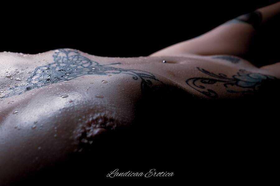 photographer Landicaa art nude modelling photo taken at Wolfe Cottage Studio with @LizaD