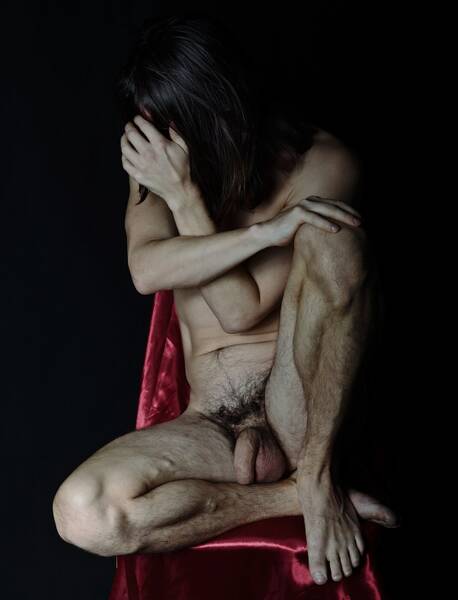 model JohnnyPoses art nude modelling photo taken by @KR_photography