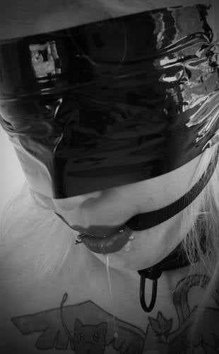 photographer Bungy1 bdsm modelling photo with @HysteriaDawn