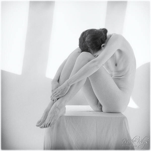 photographer MikeRhys art nude modelling photo with Not on AdultFolio
