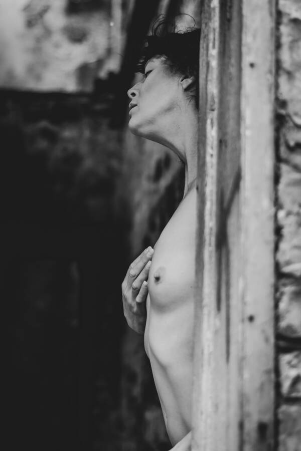 photographer B17fan art nude modelling photo with Not on AdultFolio