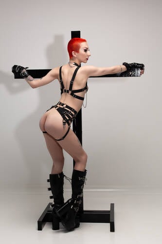 photographer Vaguely Erotic art nude modelling photo with @Mars