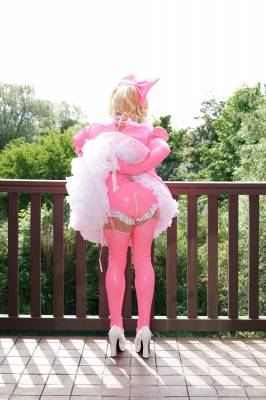 model Dollyinpvc glamour modelling photo taken at Reading lakes hotel taken by @BJP_Images