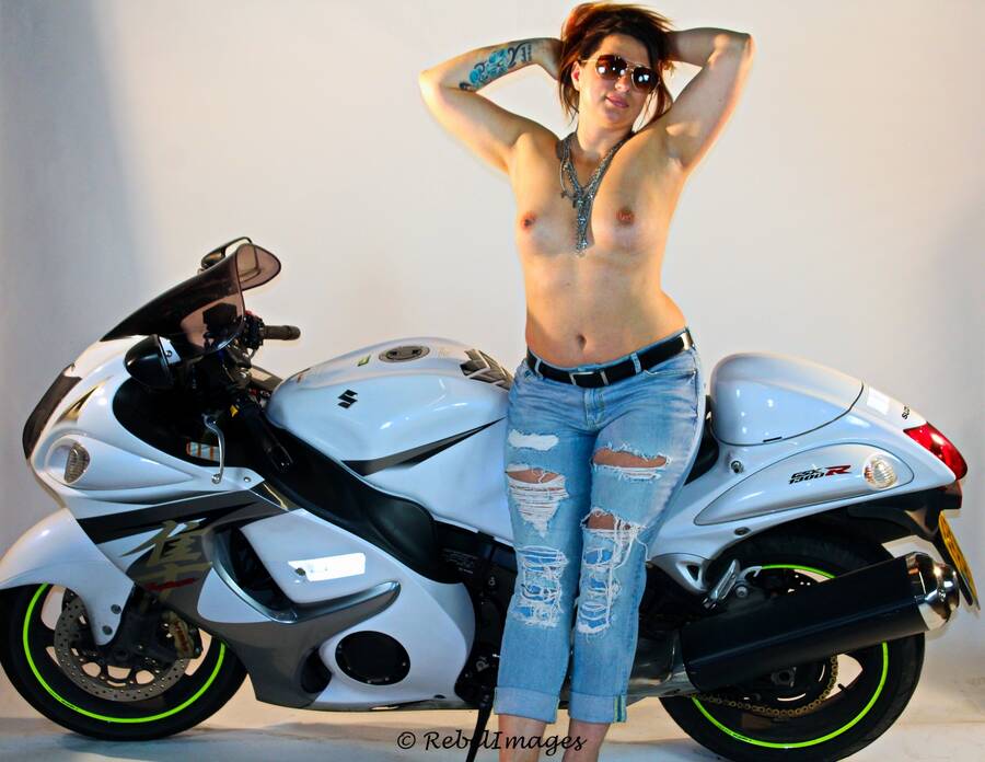 photographer RebelImages topless modelling photo. busa babe.