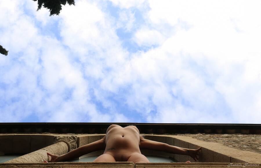 photographer Martin43 art nude modelling photo with @Kayleigh_Wonder,