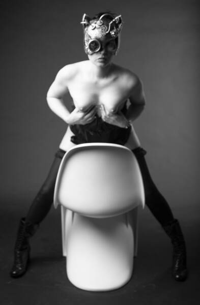 photographer Portytog art fetish modelling photo with @miss_sexy_saffire