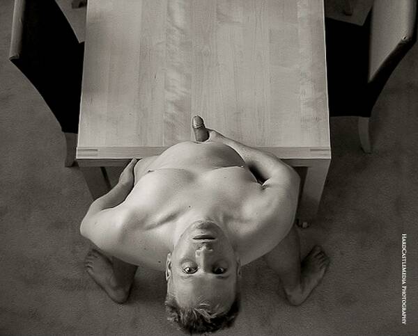 photographer HardCastleMen art nude modelling photo with Not on AdultFolio