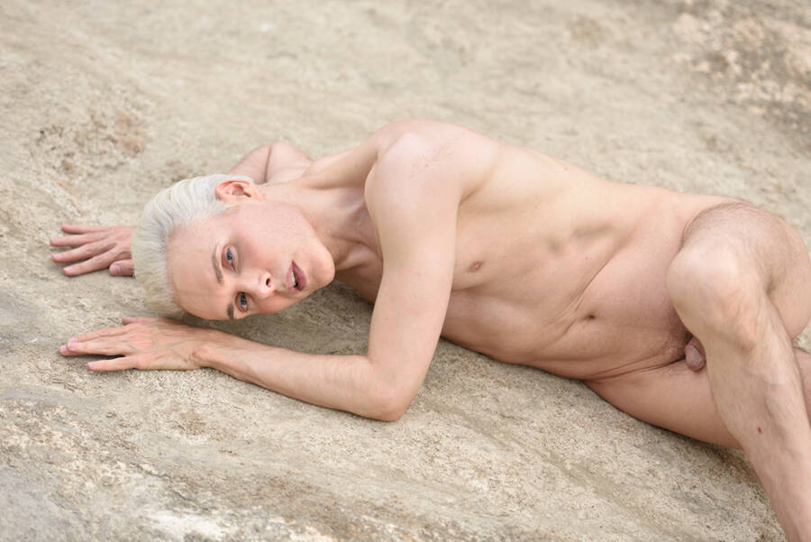 model Guy Hunt art nude modelling photo taken at Los Angeles