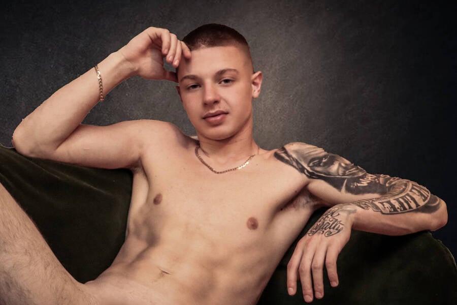 photographer LondonMaleImages glamour modelling photo with Not on AdultFolio