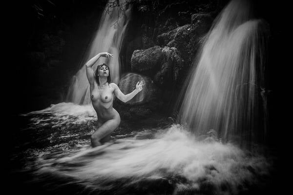 photographer Photog art nude modelling photo with Not on AdultFolio