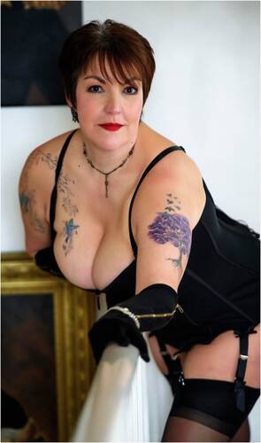 model Ladybird glamour modelling photo taken by @JasonSkarratt_Photos