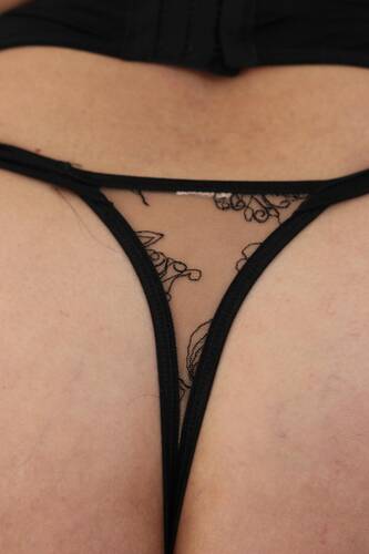 photographer Jon505 glamour modelling photo with @queenofsluts