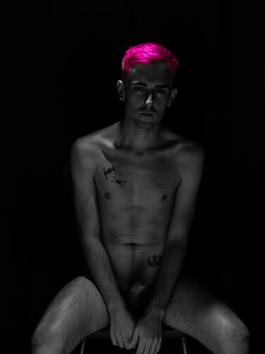 photographer Mattyrubber art nude modelling photo with @carlk92