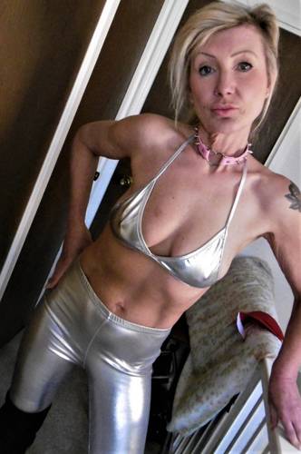 photographer MrMan glamour modelling photo. rosiext  silver glamour.
