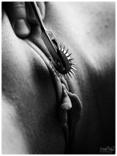 photographer MikeRhys art fetish modelling photo with Not on AdultFolio