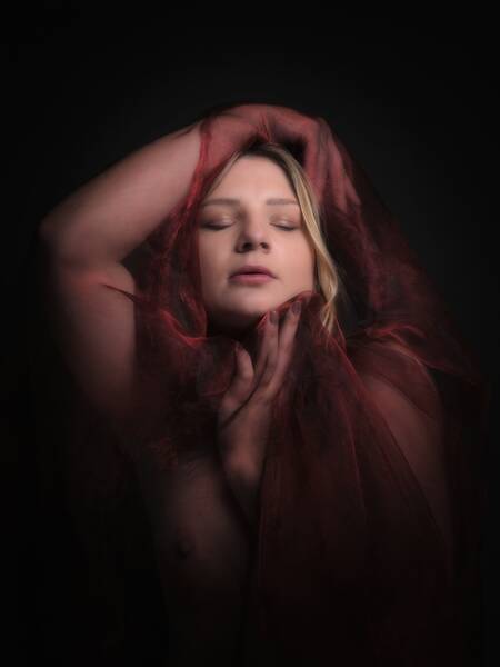 photographer Petershoots glamour modelling photo with @Kayleigh_Wonder