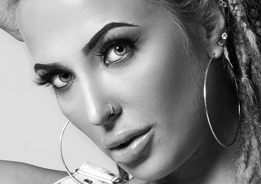 photographer JMcreative glamour modelling photo with Not on AdultFolio