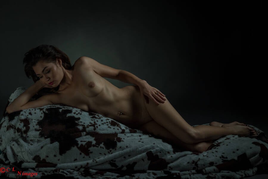photographer BenBec79 art nude modelling photo with Not on AdultFolio