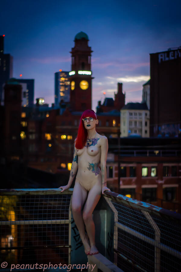 model Sarie Bob art nude modelling photo taken by @peanutsphotography