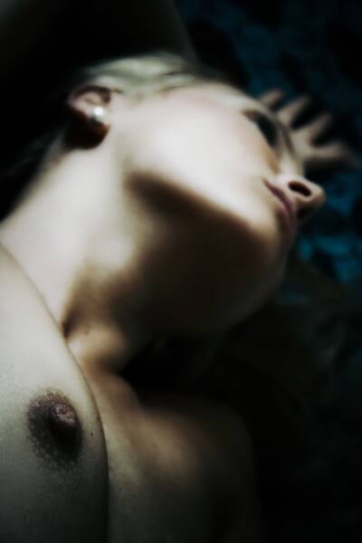 photographer Pmf topless modelling photo with Not on AdultFolio