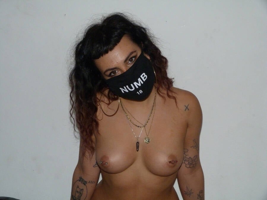 photographer JM London topless modelling photo