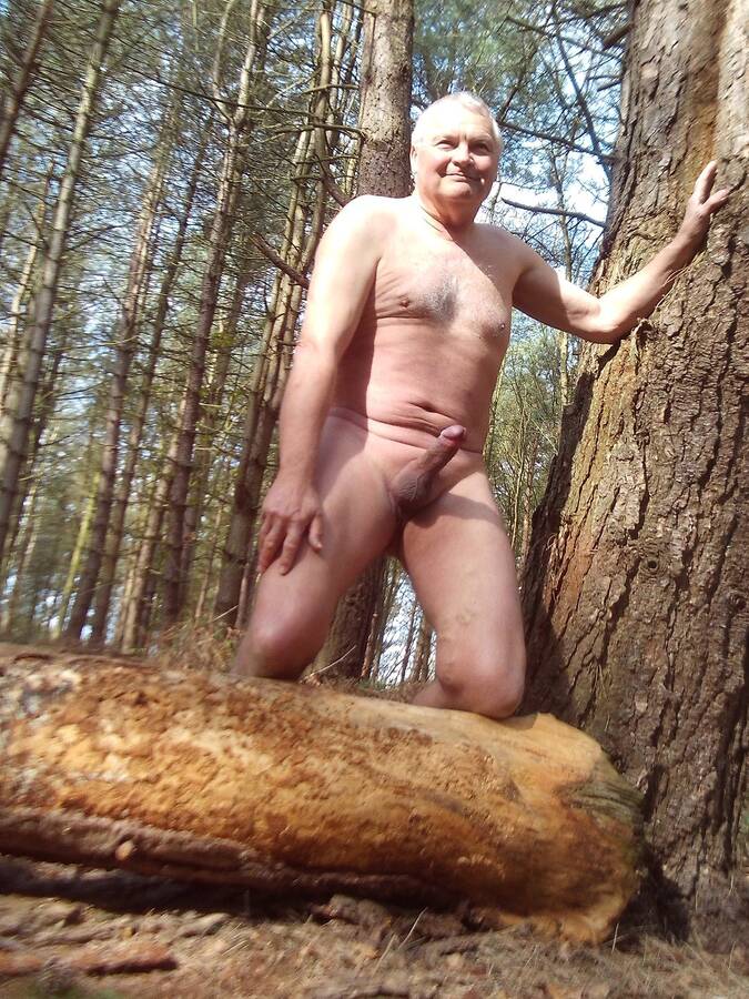 model Brian2769 art nude modelling photo taken by @Brian2769 . posed in normanshill woods.