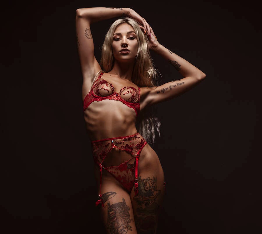 photographer Lensworksphotos uncategorized modelling photo with Not on AdultFolio
