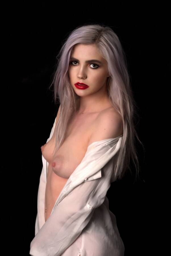 photographer Mickspix topless modelling photo