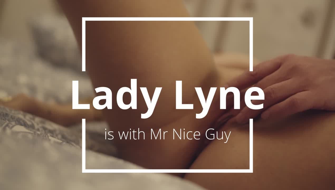 photographer NiceGuy  modelling photo with @Lady_Lyne @niceguy